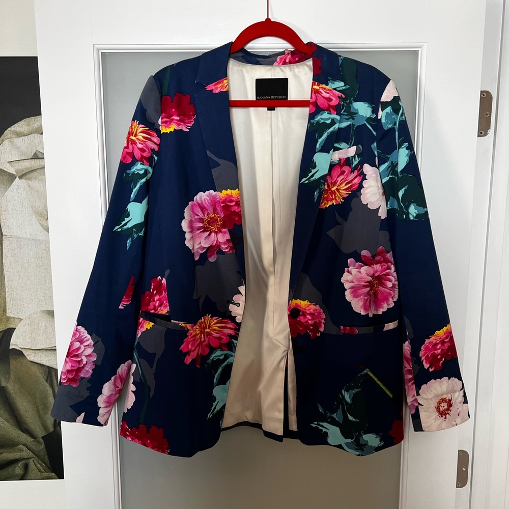 Banana Republic Gerber Daisy One Button Blazer